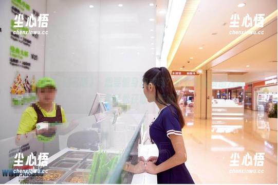 AISS爱丝(钻石版) - 想要健身加成吗？萱萱的免费图片指导，让你轻松获取赞美值！