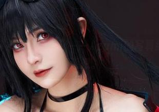 “今天短裤去哪儿了？”——Azami的写真给我留下无限遐想。
