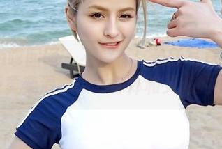 Feilin嗲囡囡 – 不解释！最新写真集里的yumi黄奕清，少女身体和灵魂的博弈。