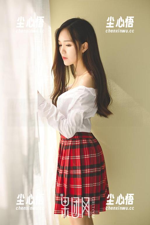GIRLT果团网 - 潜水或踩水？little贝壳喵的海边图包自带度假模式资源！