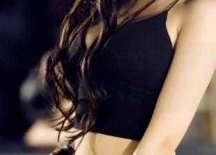 GIRLT果团网 – 龚玥菲的私拍，女王的威严和俏皮在哪里寻找？