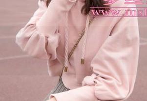 MSLASS梦丝女神 – 珂珂的更新来了！看她如何用匡威鞋征服一切……