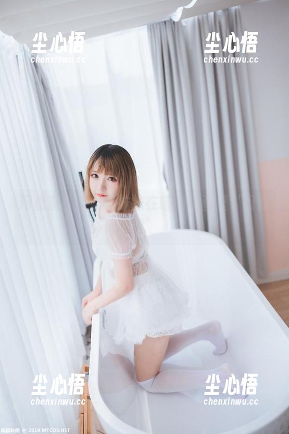 网盘潜水：居家妹妹在喵糖映画里‘闲婆娘’