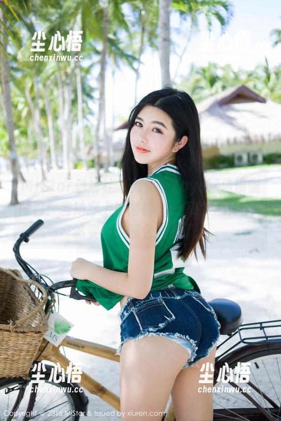 MiStar魅妍社 - 刘懿萱Yoyo精选瑜伽图包：当她穿上瑜伽裤，低沉的坐标系突然变得不那么准确了。