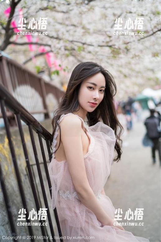 MiStar魅妍社 - 明明是婚纱，杨漫妮的花嫁写真像是在挑逗我的眼球