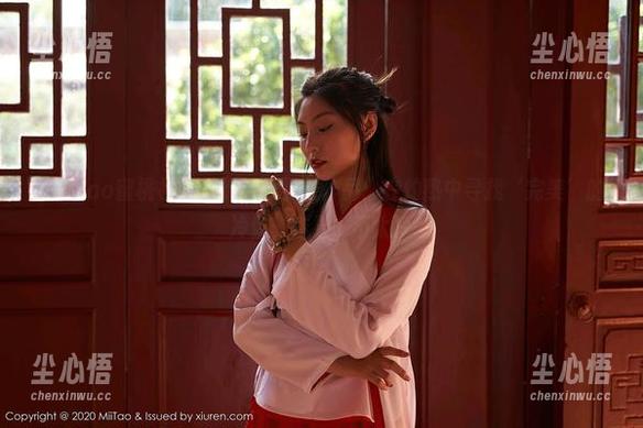 MiiTao蜜桃社 - 李颖诗的夏天作品：在灼热中寻找‘完美’的冷饮，结果...不太冷