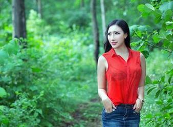 TuiGirl推女郎 – 瞧这胡允儿，连女仆都能玩儿出新花样，美图资源酸爽！