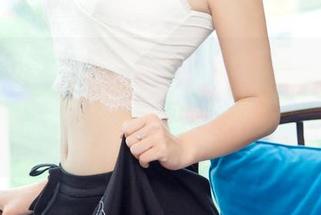 UGirls尤果网 – 原图观察：Sukki可儿在红裙里，活成了好多人的“理想”模板！