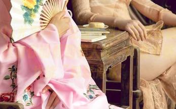 UGirls尤果网 – 免费归档：艾霓莎旅拍合集，拯救你的假期懒人症，隔着电脑屏幕也能“踩踩海水”！