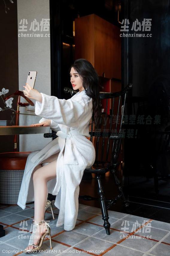 XINGYAN星颜社 - Liyiyi美腿壁纸合集——用美腿给你的屏幕换新装！