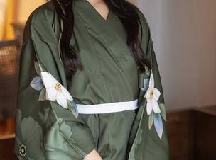 Xiuren秀人网 – 当在线碰上戴允祺zoe和短裤，脑中有点小画面开始浮现。