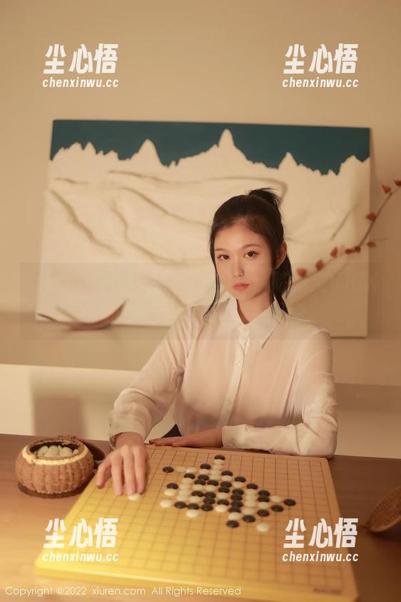 Xiuren秀人网-陈雅漫VICKY Xiuren秀人网 - 最新图包:陈雅漫VICKY的‘女友’心机大公开?