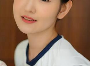 YouMi尤蜜荟 – 沈善熙教你如何在浴缸里做最新美图，水温正好、姿势神奇