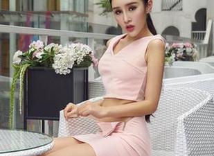 aiss – 嘿！看！若兮的写真，姐还真会逗乐！