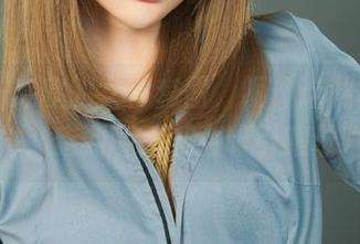 丽柜 – 文欣的女仆套图，呃，这种档次的女仆，走到哪里都会吸引眼球吧？