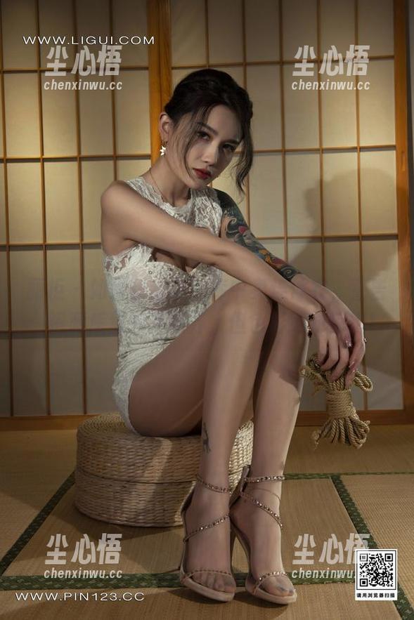丽柜 - 如果甜甜在图库中卖连体衣，警告：资源质量参差不齐，但色彩绝对惊艳！