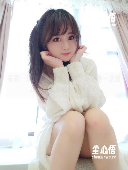写真：这依依超级懒，JK写真又是一波炫技，幕后到底藏了什么？
