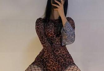 微密圈 – 俏妞t的透明美图，一层又一层的乐趣