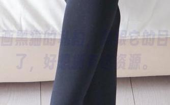 兔玩映画黑猫的私拍，我跟它的目光锁住了，好想拥有这资源。