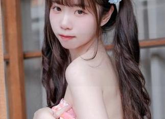 新鲜出炉的写真，快来看可可小白兔的比基尼秀！