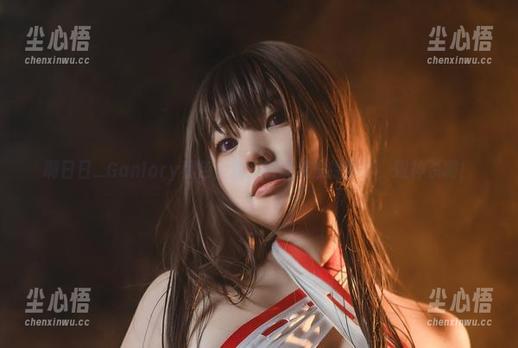 啊日日_Ganlory黑色全套，别说我没提醒你，眼神杀啊！