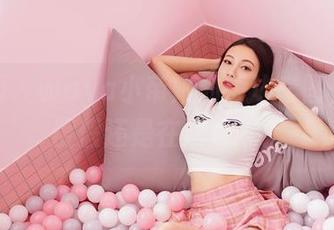 嗲囡囡 – waya小帝姬的海边套图，是在度假还是在演戏呢？