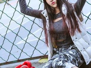 头条女神 – 尹菲的私房美图：无圣光不怕，有颜值撑场！