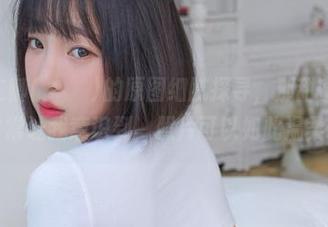 跟随姜仁卿(강인경)的原图细腻探寻，那甜蜜ASMR常常让我意识到，照片可以如此温柔。