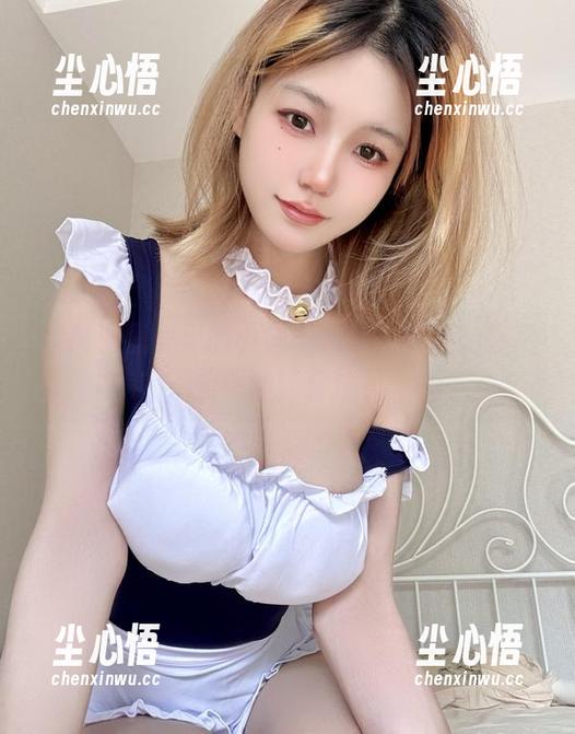 超高清图册里的小仓千代w，眼镜，果然是一种新看法？