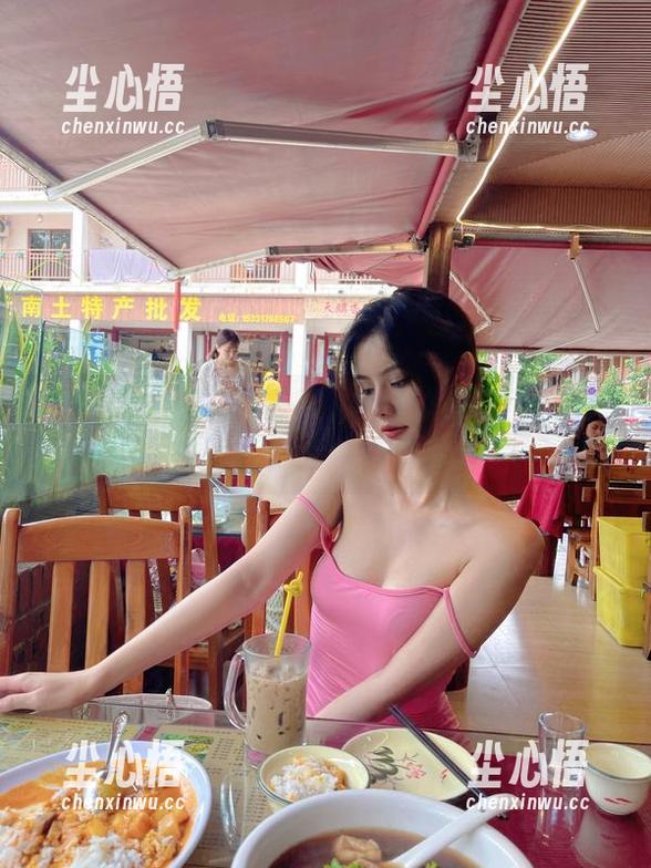 微密圈 - 就是阿朱啊的惬意写真：随便一拍就能出大片的节奏啊