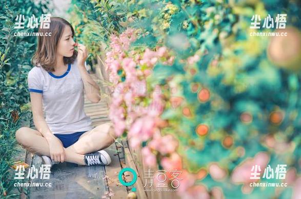 推女神-梦娜Vanessa 推女神 - 高清梦娜Vanessa海边写真:不是人人都能把沙滩变成catwalk的呀