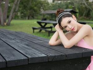 推女神 – 图片不会说话，但琪琪qlql修女的私房却让人脑补横飞！