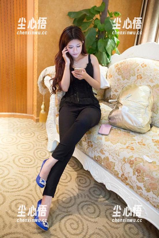 推女郎 - 一边翻黄可的原图一边想：谁人能抵挡这死库水的滋味