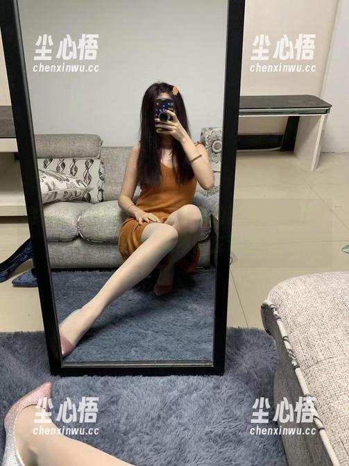 微密圈 - 黑色，提袜少女的狙击，免费图包给我一张，就停留在这里吧。
