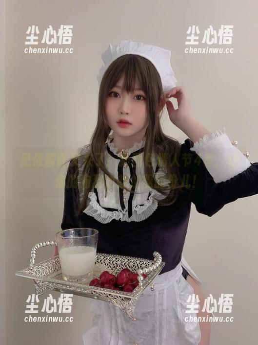 是依酱吖又来了！新图包情人节4套，让你的狗狗也想加盟的份儿！