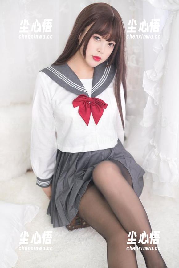 破解美图密码，杏子夫人的丝袜写真，果然是一种无声的诱惑！