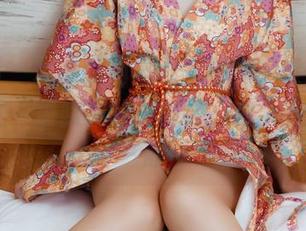 果团网 – 本来以为是双人写真，没想到看到的是一场默契的小舞会，龚玥菲果然不一般！