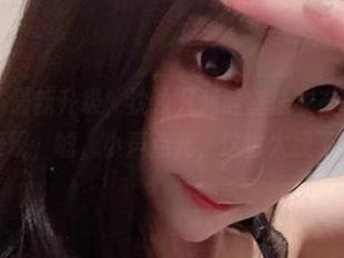 微密圈 – 最新升级，沈汝凡超哇塞泳衣在水里的逆天表现，嘘，小声点儿，这也太撩了吧。