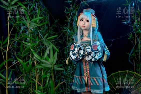 爆机少女喵小吉 新鲜出炉!爆机少女喵小吉的图包“灼灼其华”,看上去像是秋天的落叶。