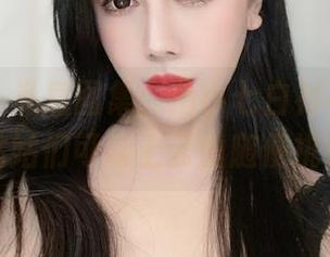 微密圈 – 私房图集：猪小七白衬衫装扮，姑姑们可以上云山随便挑！