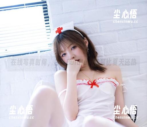 在线写真时间，白露Bululu的泳装比夏天还热