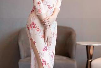 秀人网 – 冷月yuer修女套图上线，下载享受这份‘圣洁’亵渎的乐趣！