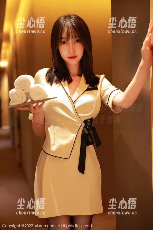 秀人网 - 坦白说，周慕汐fairy的《旅拍》全集中，原图太过于耍帅