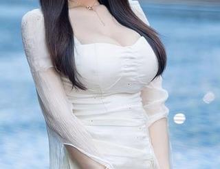 秀人网 – 在线看奈汐酱nice不一样的眼镜图集，真是亮瞎我的眼。