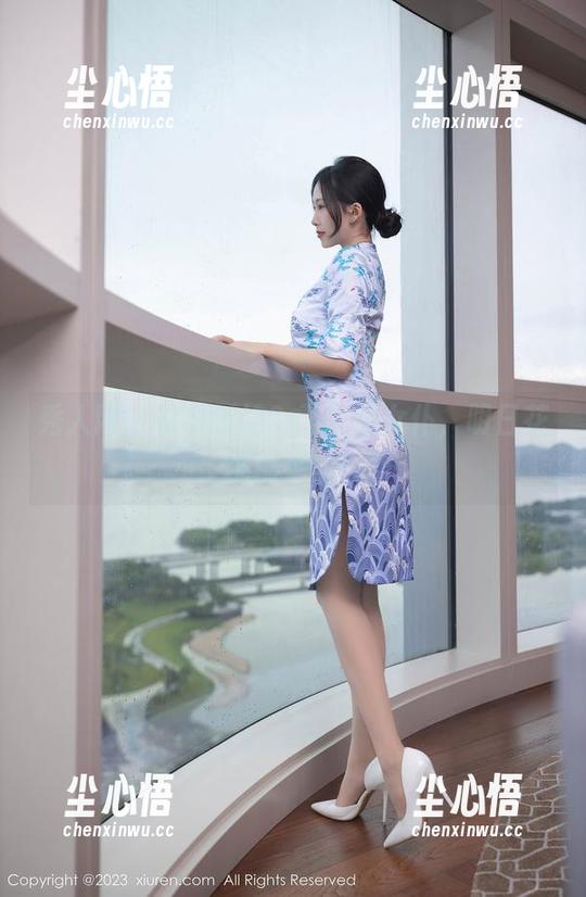 秀人网 - 套图新娘？不，是女仆，明日花桃桃来啦！