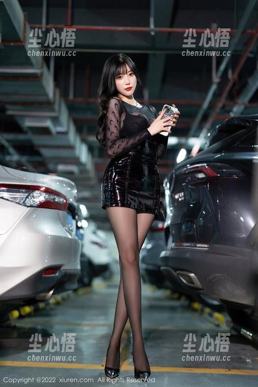 秀人网 - 甜白酱带你飞：空姐最新冒险合集，超乎想象！