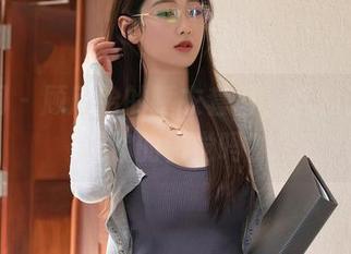 秀人网 – 顾欣怡的睡衣套图，这种无圣光是你的错觉吗？