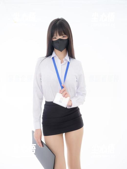 紧急企划-小恩 紧急企划 - 观看小恩的夏日,像翻看那种仔细挑的欢快小册子。