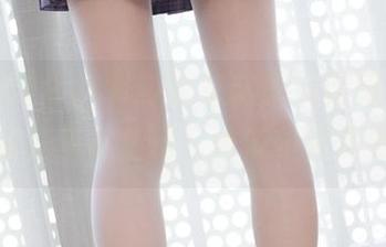 紧急企划 – 林书辞的套装简直辣眼，想要下载美图备后用，也说不清为啥。