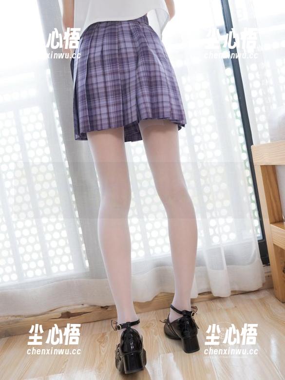 紧急企划 - 林书辞的套装简直辣眼，想要下载美图备后用，也说不清为啥。